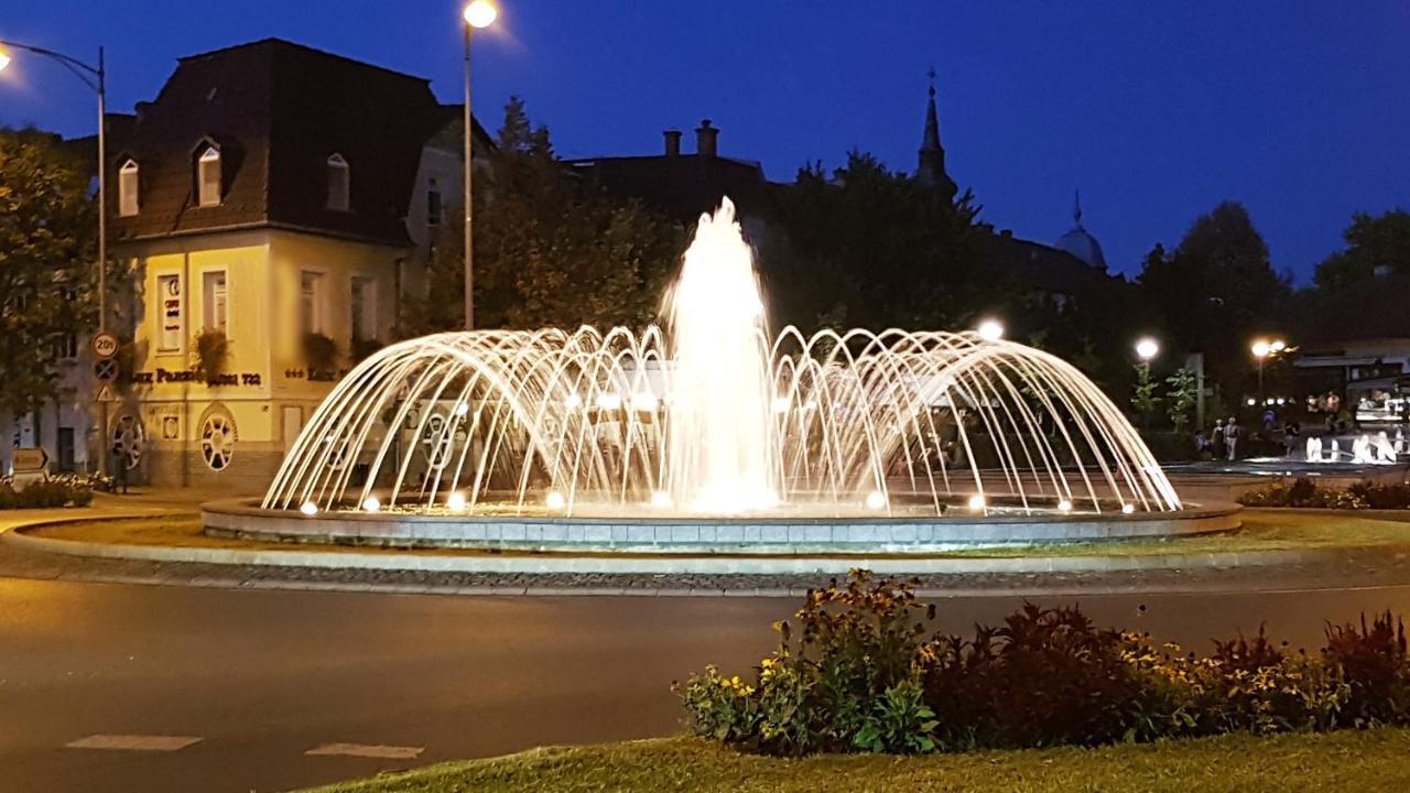 Toscana Apartman Gyula Buitenkant foto